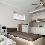 Mika 3* Štúrovo