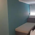 Mika Pensión 3*