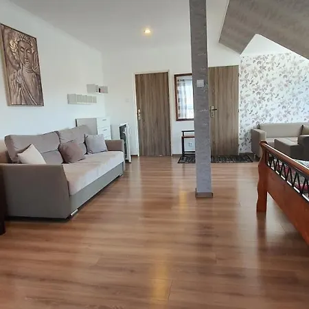 Mika Guest house *