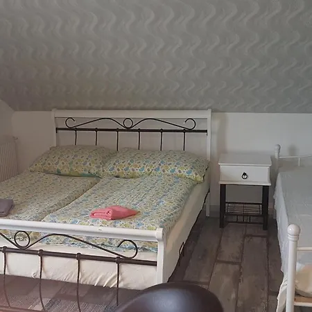 Mika Guest house *